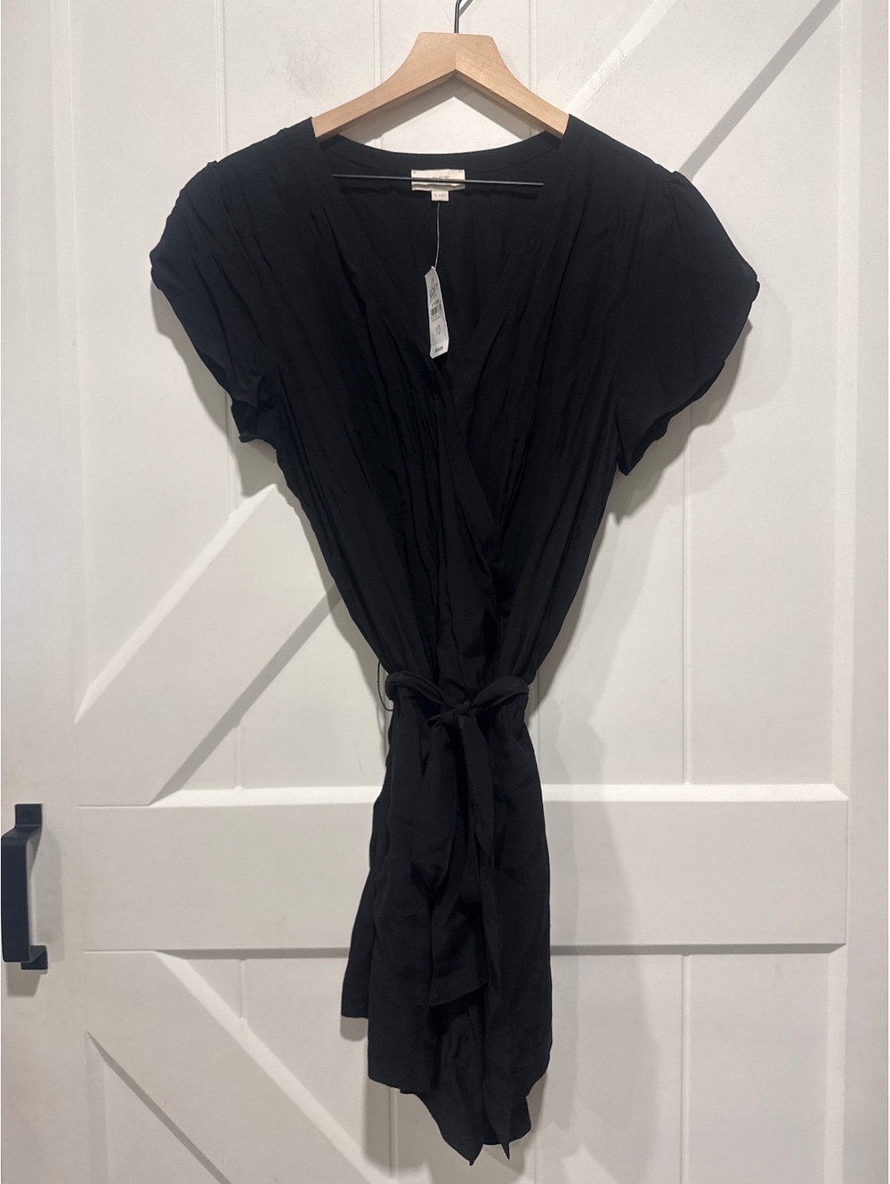 LOFT Black Wrap Front Short Sleeve Romper, NWT, Size 10